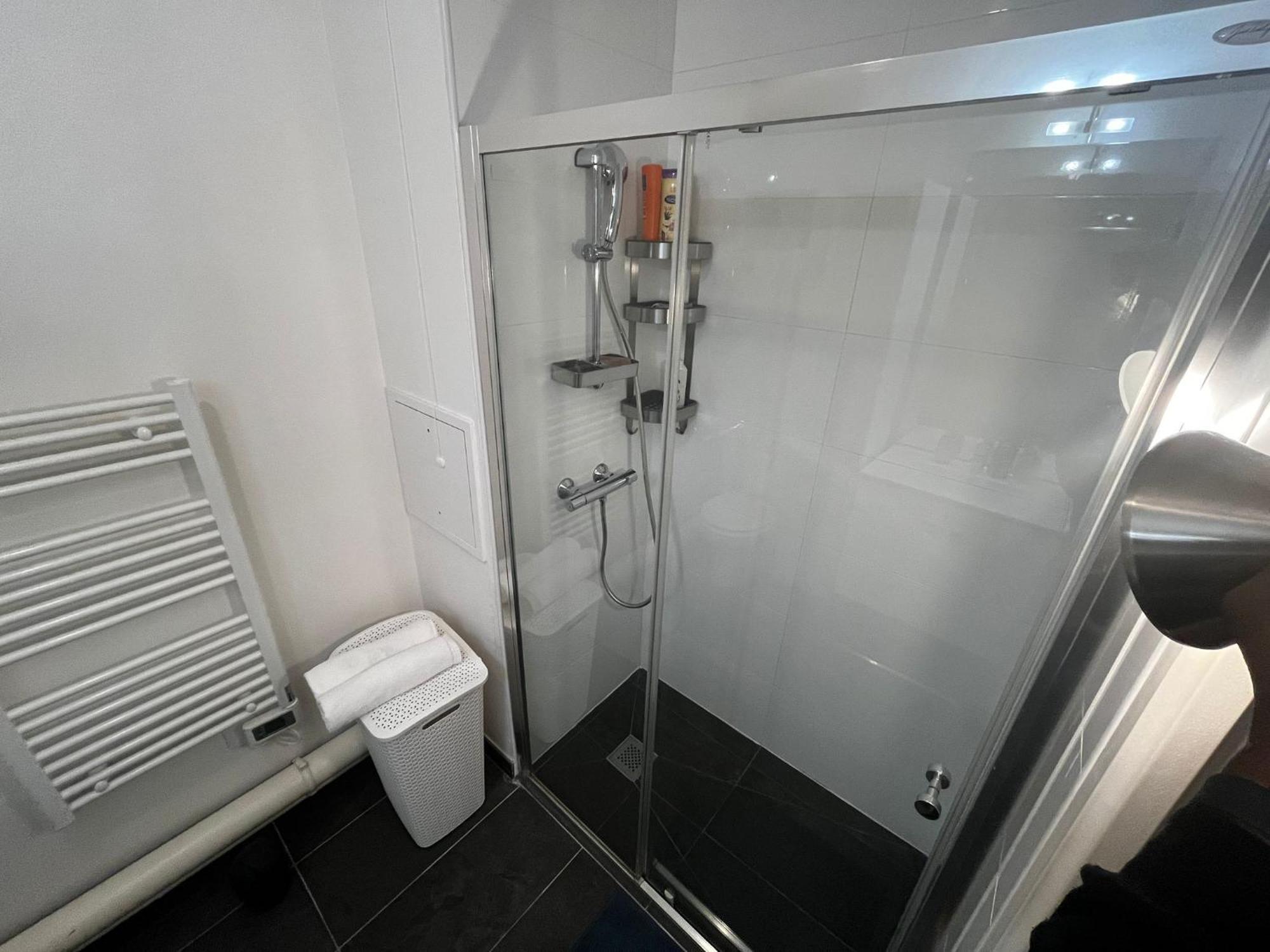 Bois-Colombes Elysee Lumiere Residence Prestige Paris-La Defense מראה חיצוני תמונה